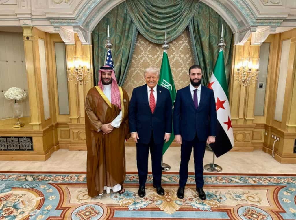 آفاق التطبيع: العلاقات الأميركية السورية بعد لقاء ترامب والشرع