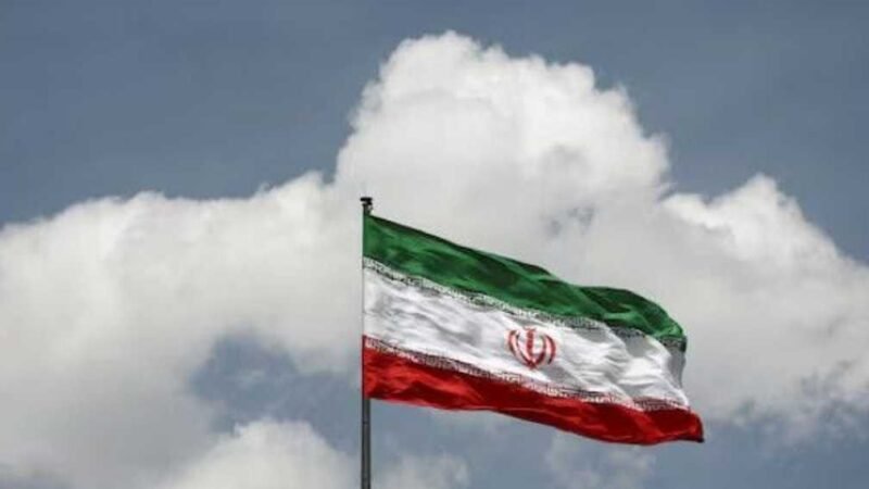 انقسام القرار في طهران: عائق جديد أمام المفاوضات مع واشنطن