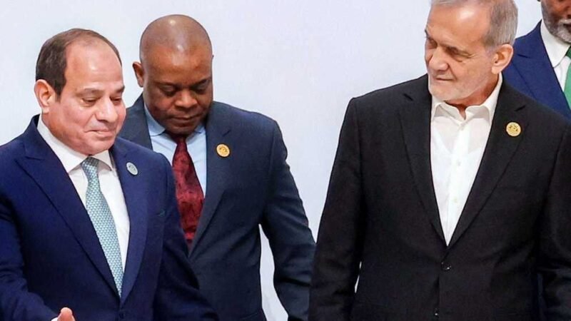 السيسي يلتقي بزشكيان على هامش قمة “بريكس” في نيودلهي