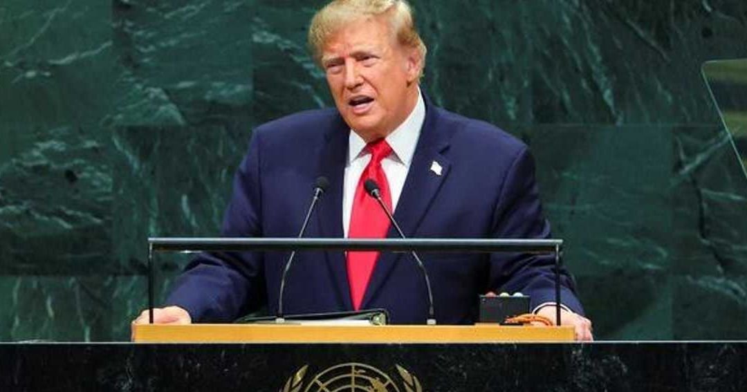 ترامب يدعو لحصار اقتصادي شامل على إيران ويتوقع اتفاقاً بعد نوفمبر
