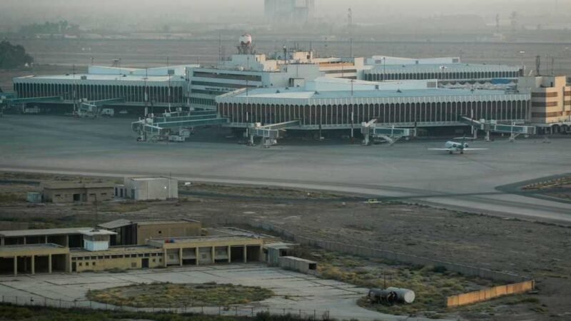العراق يسعى للحصول على إعفاءات أمريكية لاستئناف رحلات جوية مع إيران