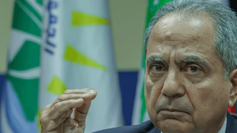 اعتكاف وزير الطاقة اللبناني يثير تساؤلات حول آلية صنع القرار الحكومي