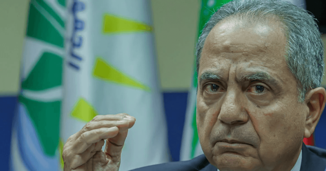 اعتكاف وزير الطاقة اللبناني يثير تساؤلات حول آلية صنع القرار الحكومي
